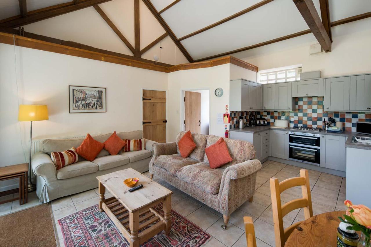The Garlic Farm Villa Sandown Bagian luar foto
