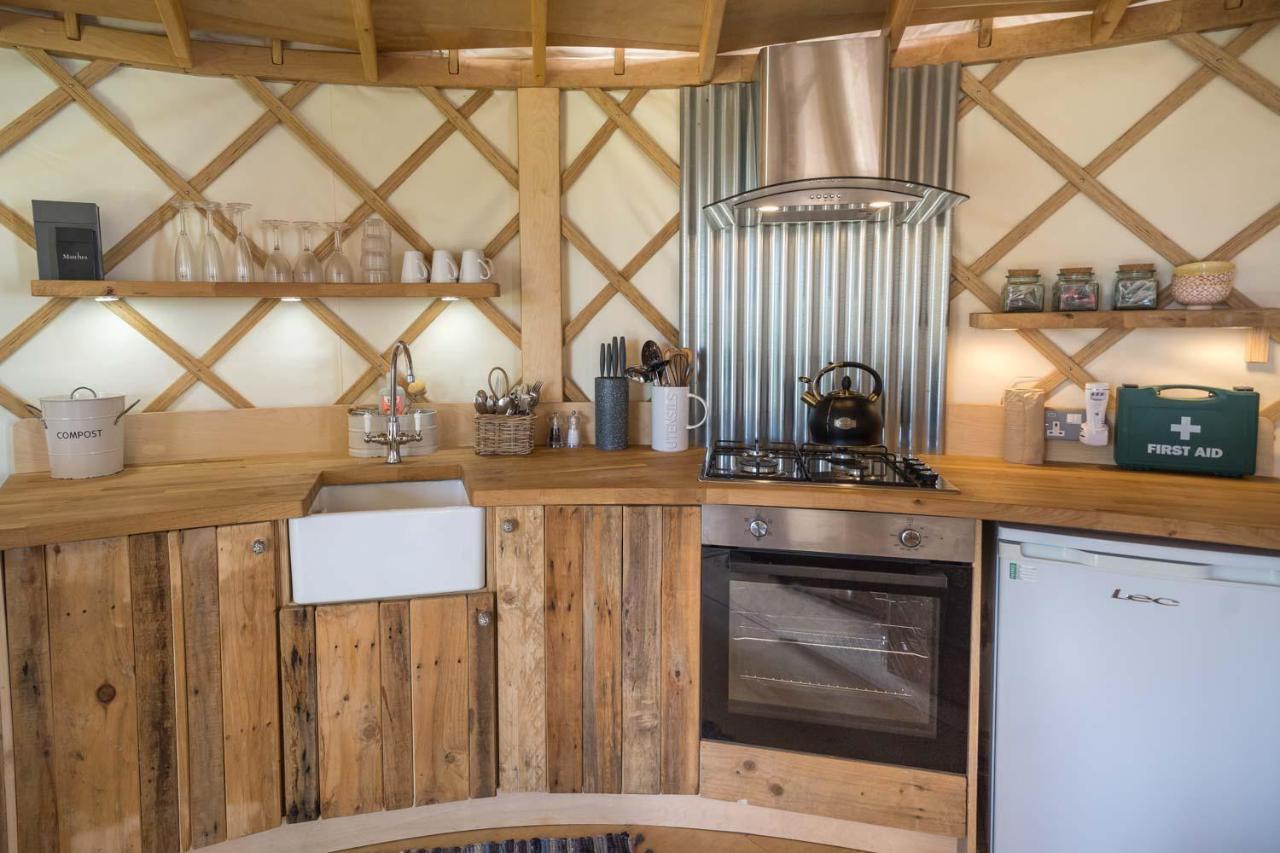 The Garlic Farm Villa Sandown Bagian luar foto