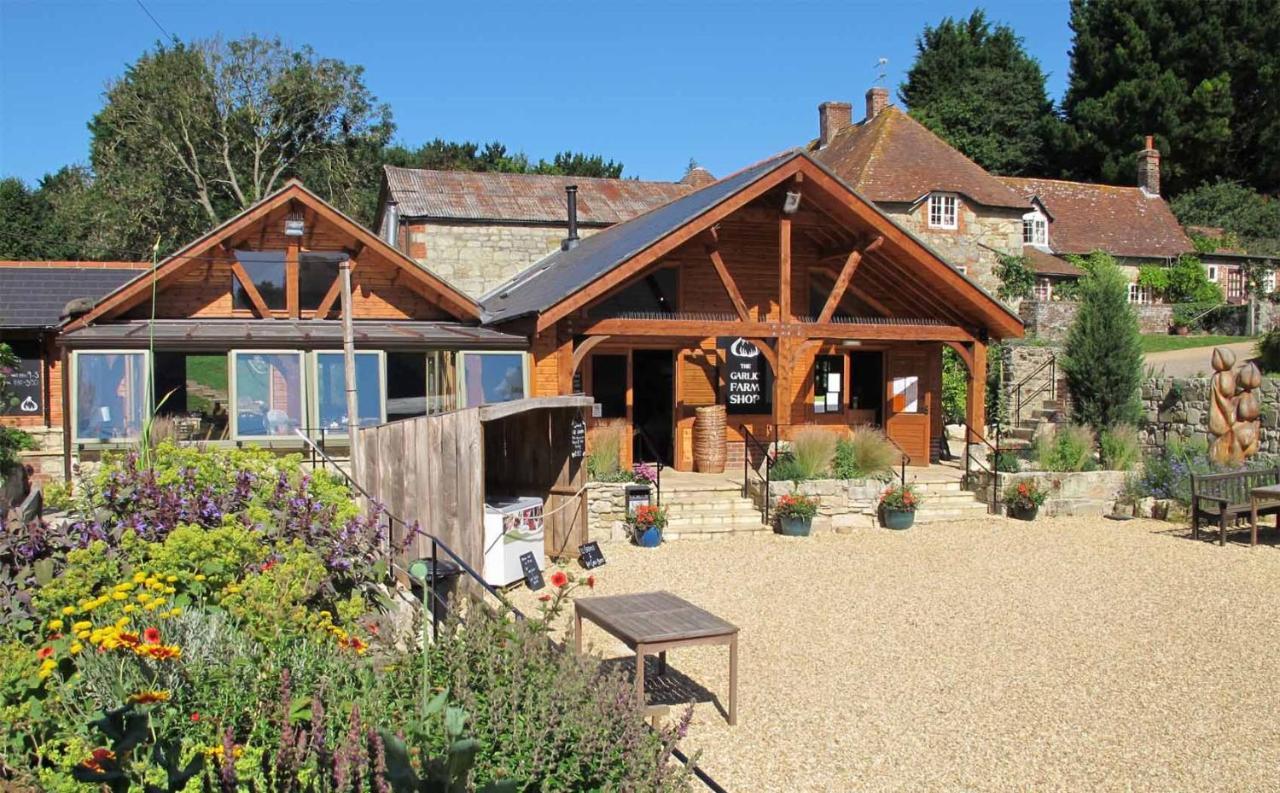 The Garlic Farm Villa Sandown Bagian luar foto