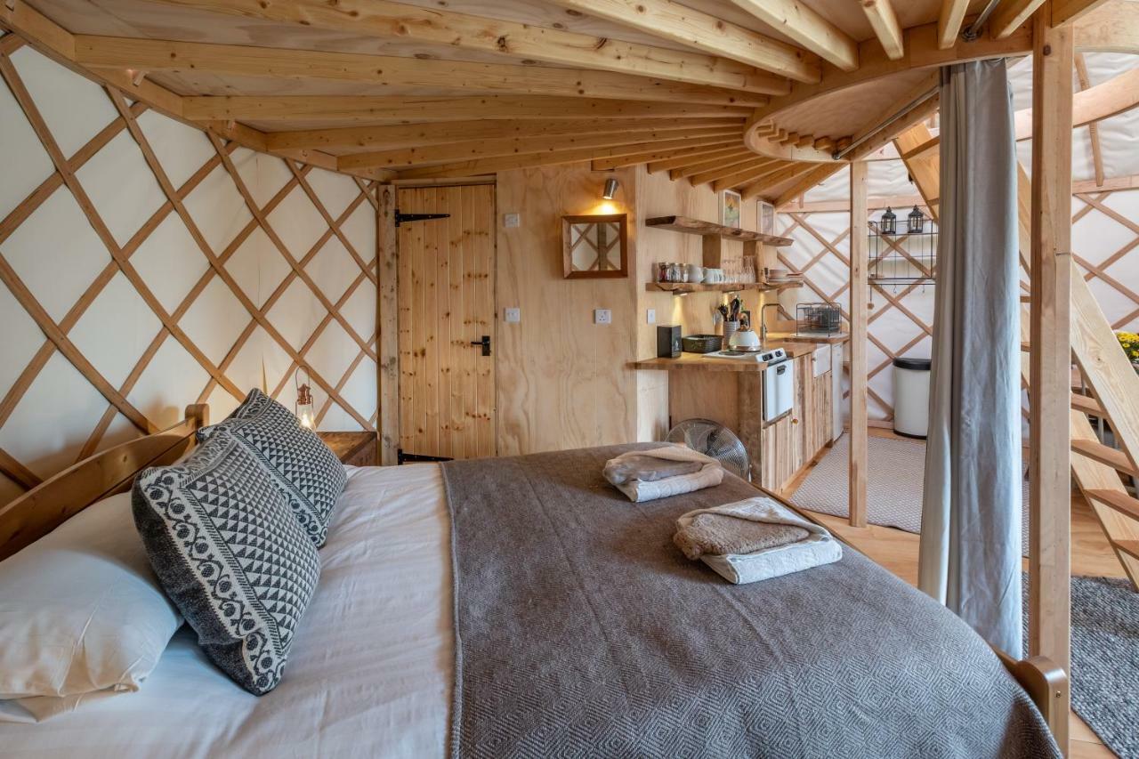 The Garlic Farm Villa Sandown Bagian luar foto
